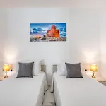 公寓 New! Sant Anna Residences, 3 By Sf Homes *